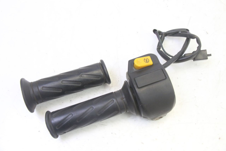 photo de PRZEŁĄCZNIK PRAWY PEUGEOT VIVACITY NEW 2T 50 (2008 - 2017) - Zoom stanu zużycia