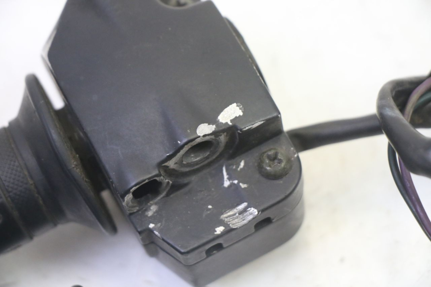 photo de PRZEŁĄCZNIK PRAWY PEUGEOT VIVACITY NEW 2T 50 (2008 - 2017) - Zbliżenie techniczne