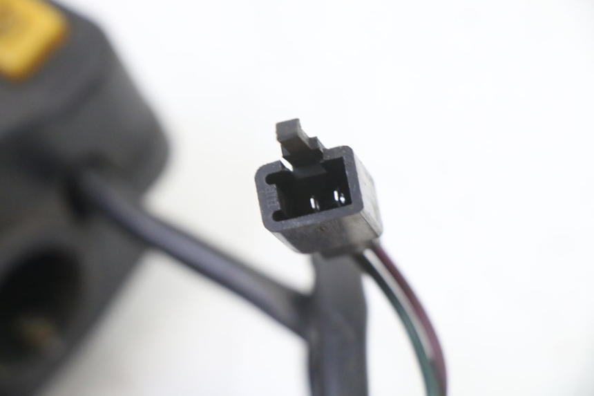 photo de PRZEŁĄCZNIK PRAWY PEUGEOT VIVACITY NEW 4T 50 (2008 - 2017) - Punkty mocowania