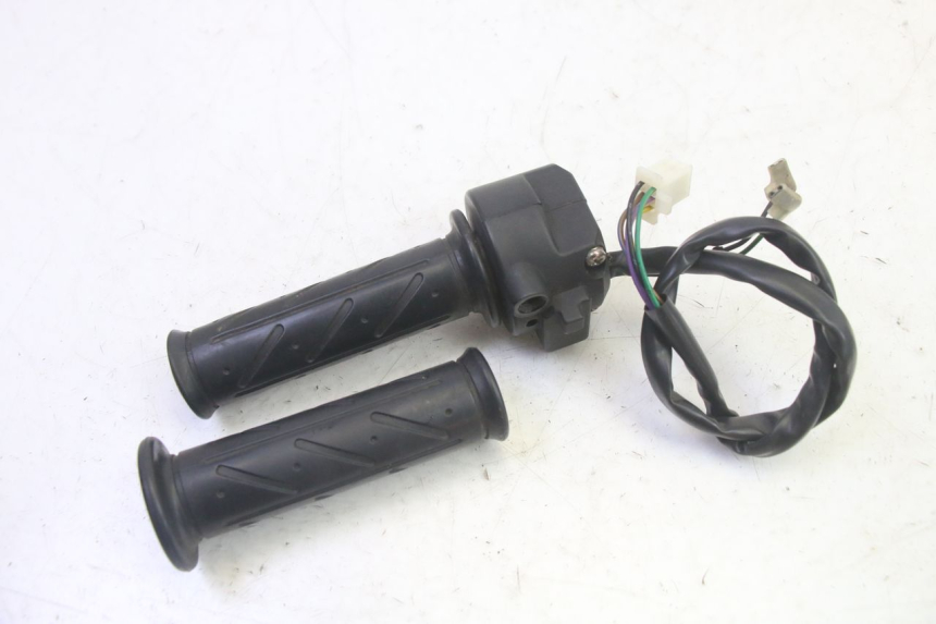 photo de PRZEŁĄCZNIK PRAWY DAELIM VJ ROADWIN FI 125 (2008 - 2017) - Widok ogólny