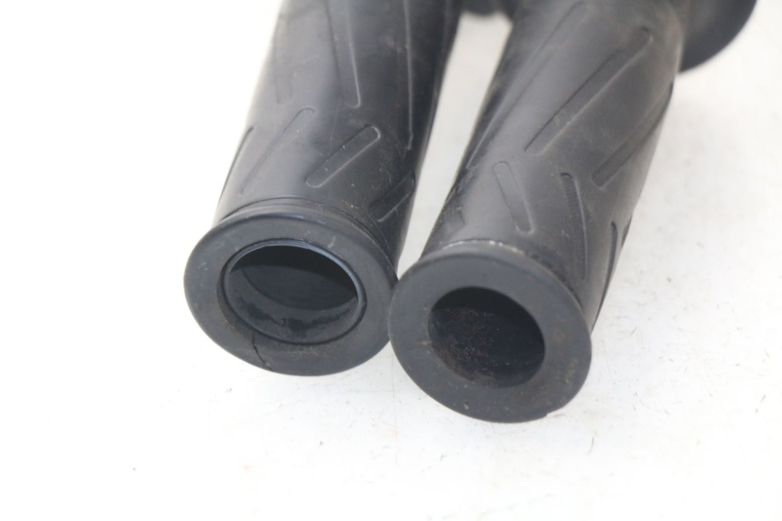 photo de PRZEŁĄCZNIK PRAWY YAMAHA X-MAX XMAX 125 (2010 - 2013) - Widok ogólny