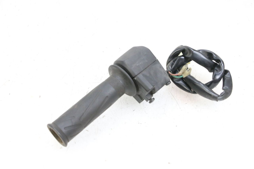 photo de PRZEŁĄCZNIK PRAWY YAMAHA X-MAX XMAX 125 (2010 - 2013) - Zoom stanu zużycia