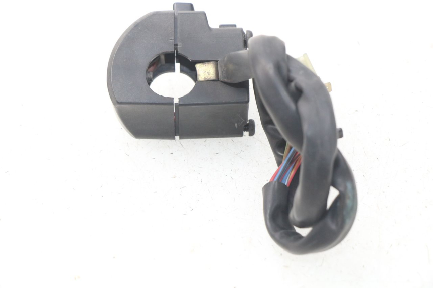 photo de PRZEŁĄCZNIK PRAWY YAMAHA XJ600 XJ DIVERSION 600 (1992 - 1997) - Inny kąt widzenia