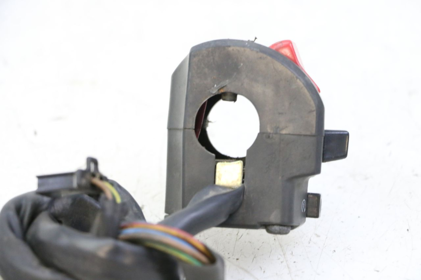 photo de PRZEŁĄCZNIK PRAWY YAMAHA XJN DIVERSION 600 (2000 - 2003) - Szczegół części