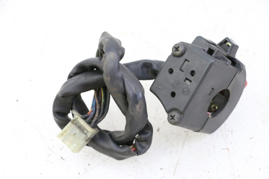 photo de PRZEŁĄCZNIK PRAWY YAMAHA XJN DIVERSION 600 (2000 - 2003) - Inny kąt widzenia