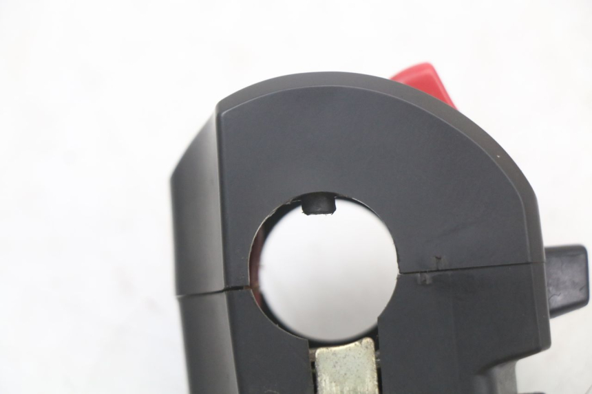 photo de PRZEŁĄCZNIK PRAWY YAMAHA XJS DIVERSION 600 (1997 - 1999) - Widok ogólny