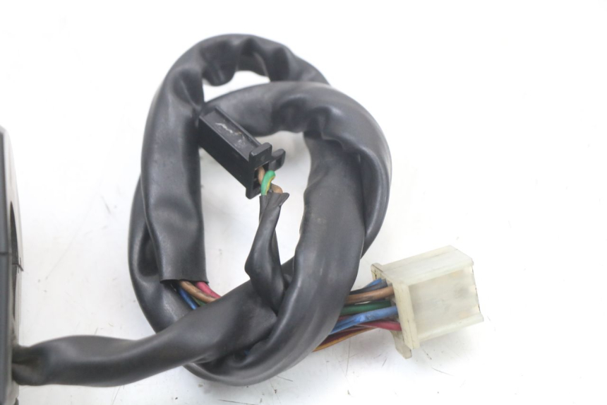 photo de PRZEŁĄCZNIK PRAWY YAMAHA XJS DIVERSION 600 (1997 - 1999) - Punkty mocowania