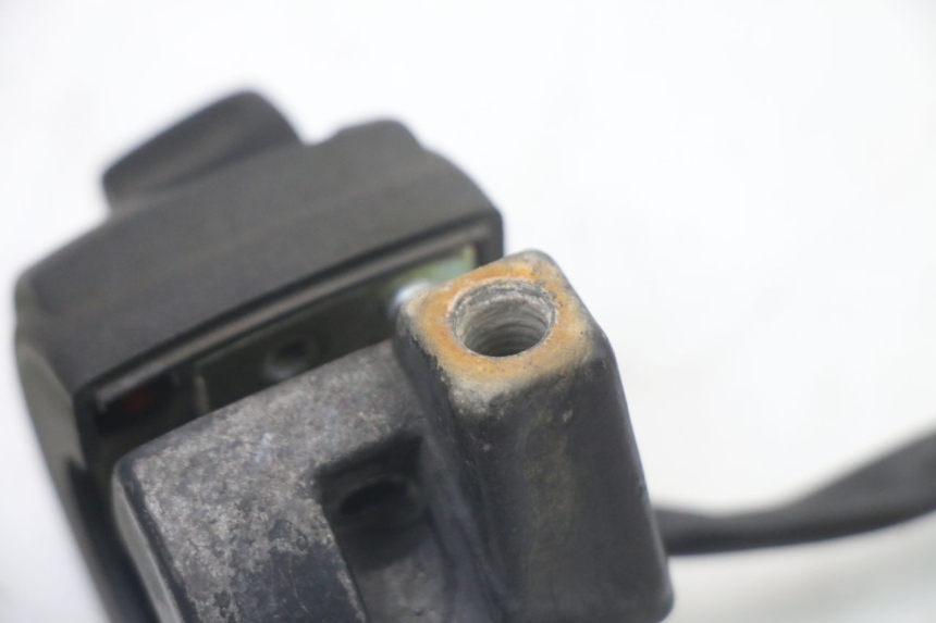 photo de PRZEŁĄCZNIK PRAWY YAMAHA BW'S NG NEXT GENERATION 50 (1996 - 2003) - Punkty mocowania