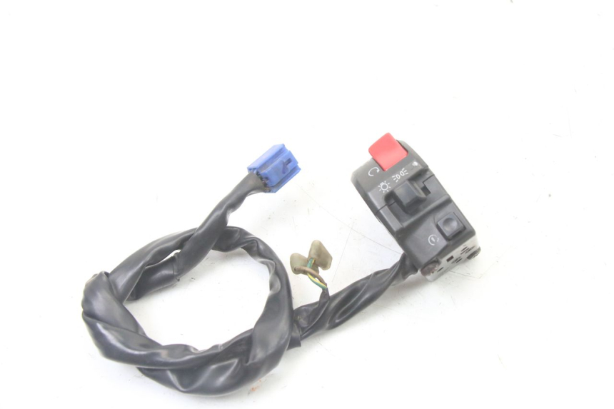 photo de PRZEŁĄCZNIK PRAWY YAMAHA FZS FAZER 600 (2001 - 2003) - Zoom stanu zużycia