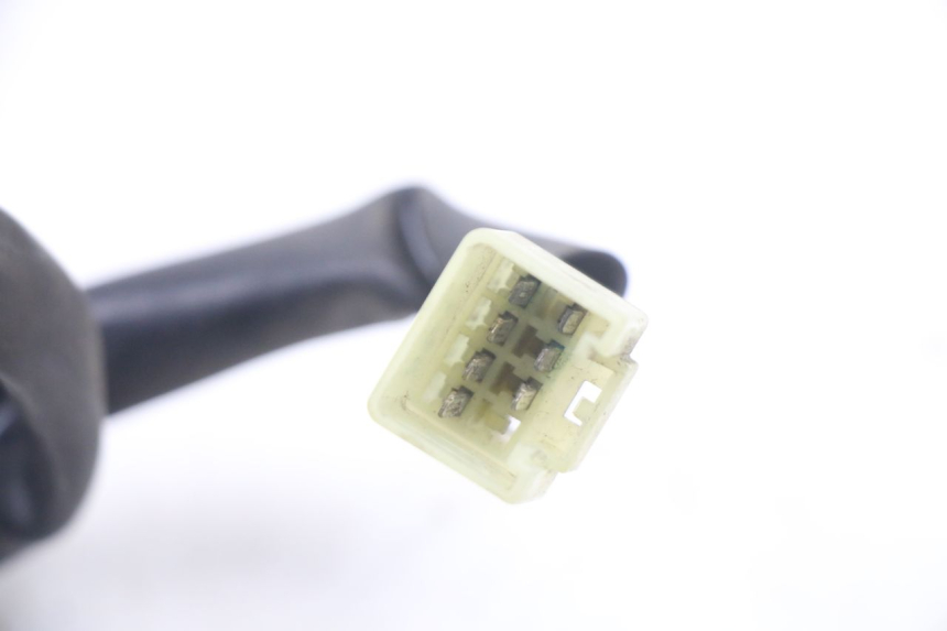 photo de PRZEŁĄCZNIK PRAWY YAMAHA X-MAX XMAX ABS 250 (2010 - 2014) - Stan powierzchni