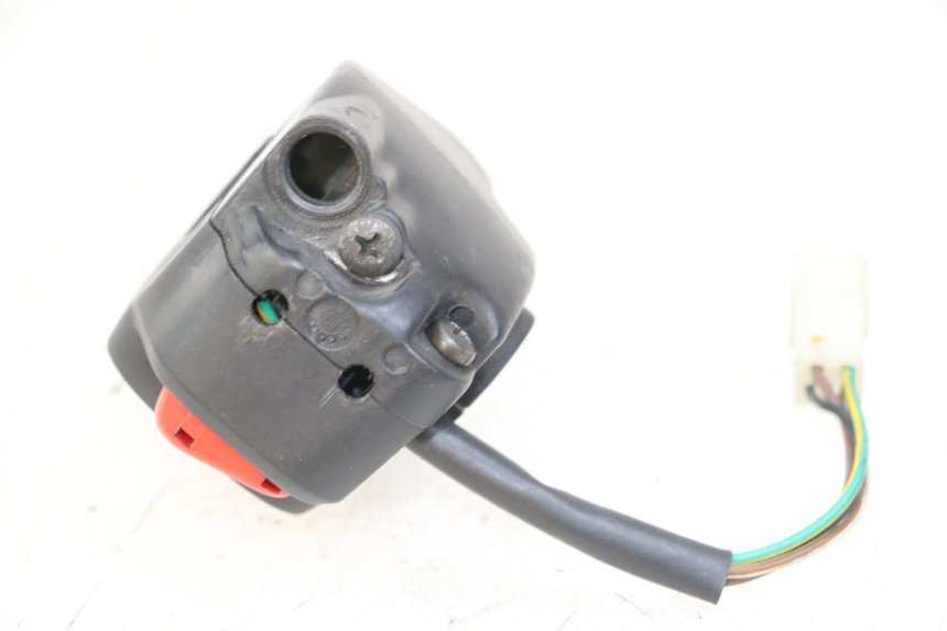 photo de PRZEŁĄCZNIK PRAWY YAMAHA YP MAJESTY 125 (2007 - 2010) - Szczegół części