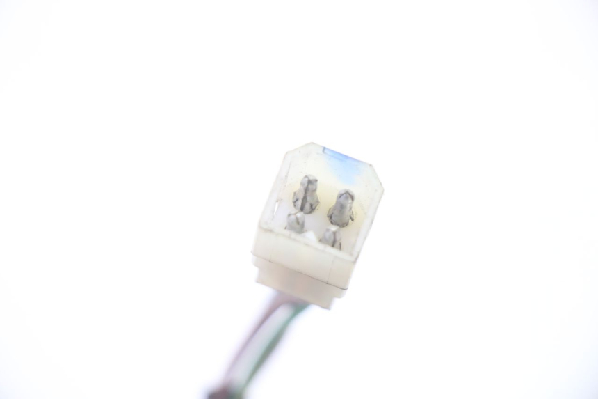 photo de PRZEŁĄCZNIK PRAWY YAMAHA YP MAJESTY 125 (2007 - 2010) - Stan powierzchni