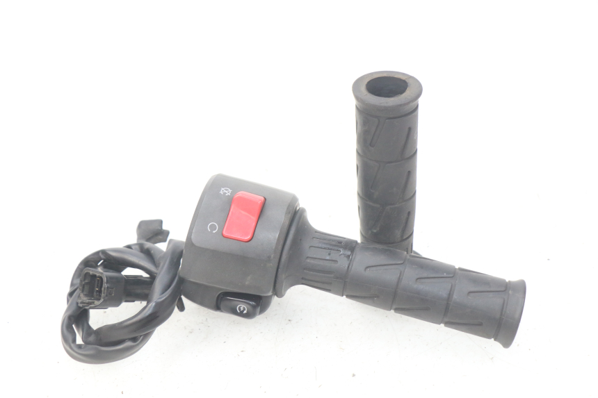 photo de PRZEŁĄCZNIK PRAWY KAWASAKI Z S 750 (2003 - 2006) - Widok główny