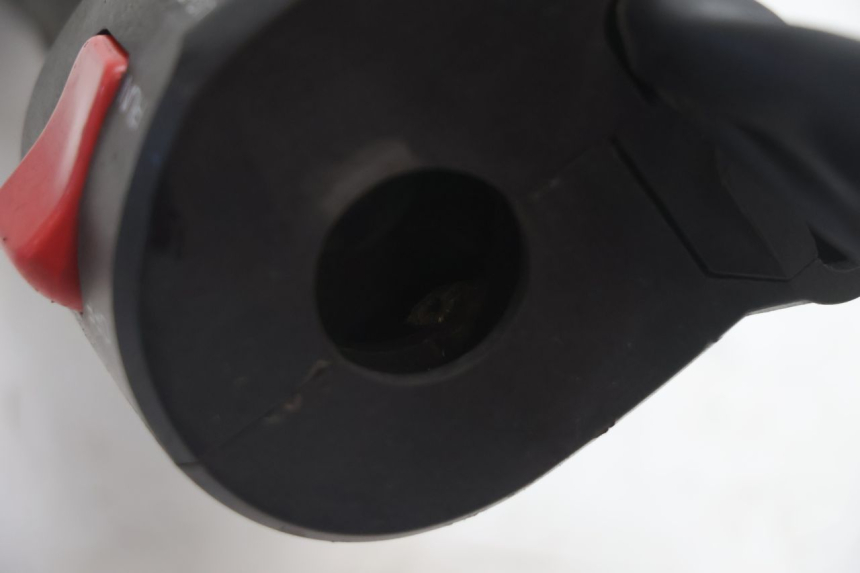 photo de PRZEŁĄCZNIK PRAWY KAWASAKI ZX-6R ZX6R 600 (1995 - 1997) - Widok ogólny