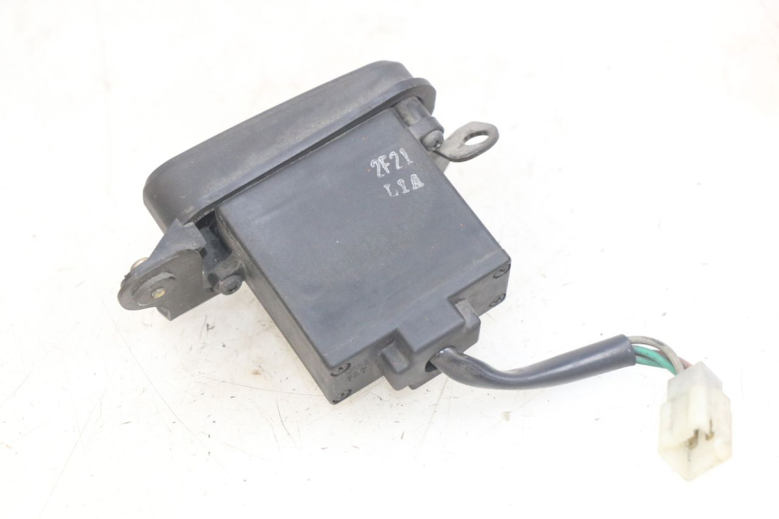 photo de PRZEŁĄCZNIK ŚWIATEŁ AWARYJNYCH SYM GTS EFI 125 (2012 - 2016) - Inny kąt widzenia