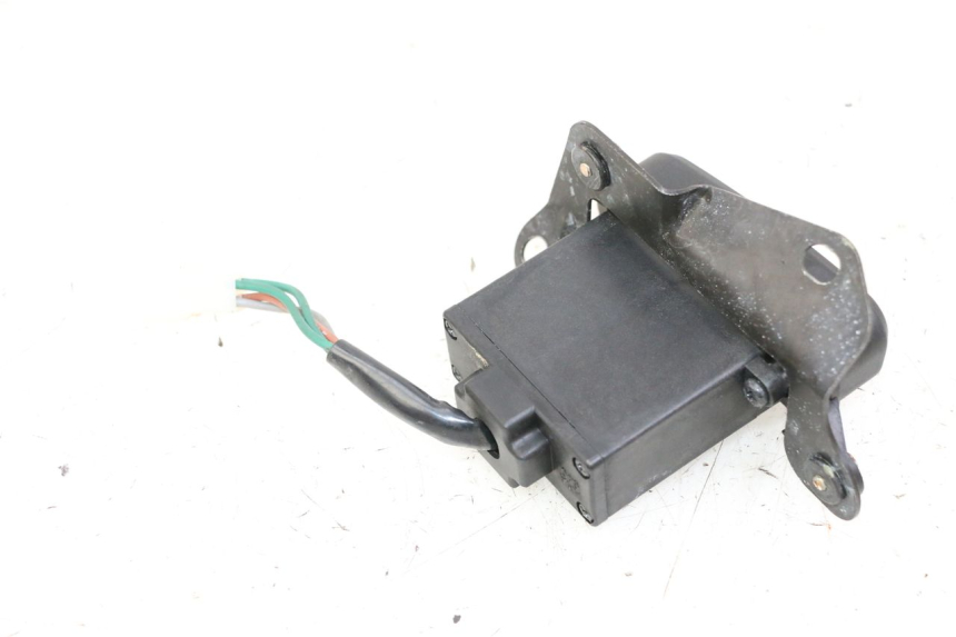 photo de PRZEŁĄCZNIK ŚWIATEŁ AWARYJNYCH SYM JOYMAX 125 (2010 - 2017) - Inny kąt widzenia