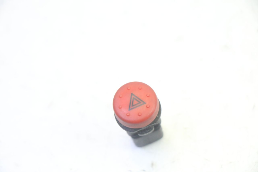 photo de PRZEŁĄCZNIK ŚWIATEŁ AWARYJNYCH PIAGGIO MP3 125 (2006 - 2014) - Widok główny