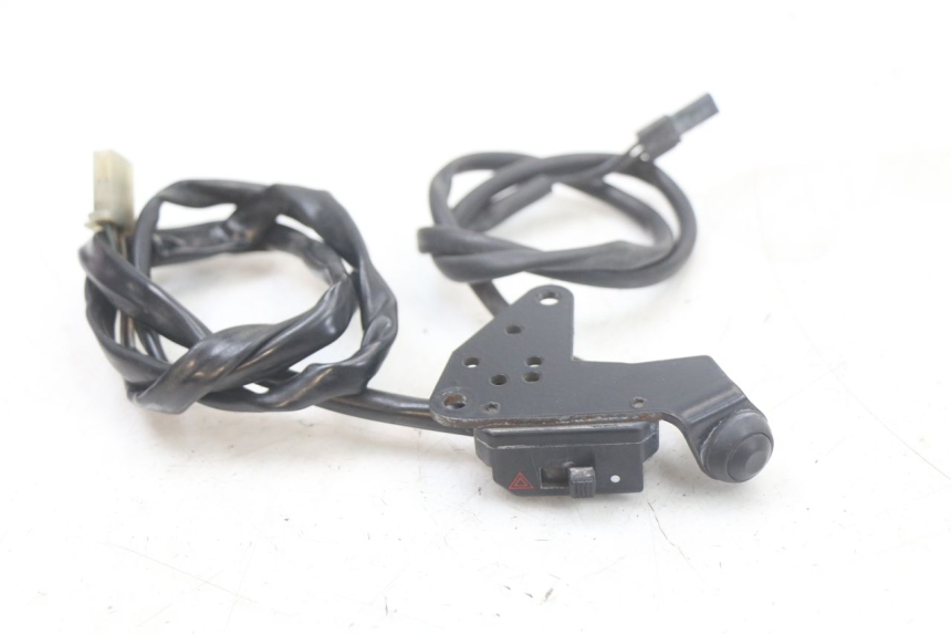 photo de PRZEŁĄCZNIK ŚWIATEŁ AWARYJNYCH YAMAHA FJR ABS 1300 (2006 - 2012) - Widok główny