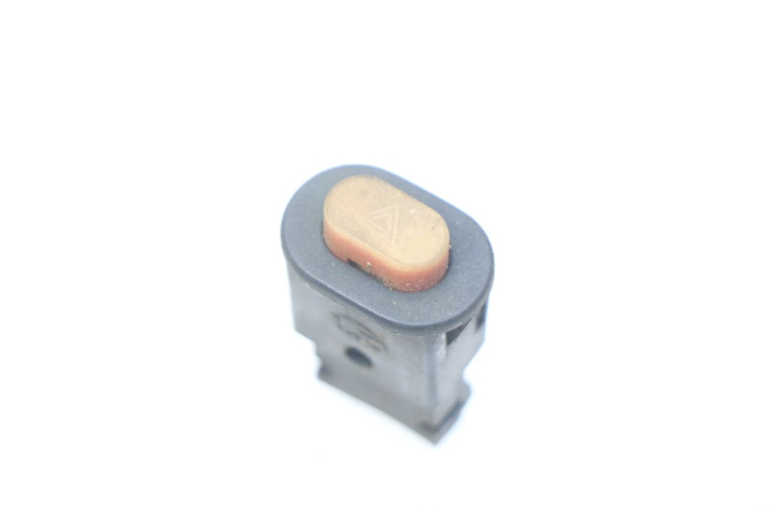 photo de PRZEŁĄCZNIK ŚWIATEŁ AWARYJNYCH YIYING YY50QT-10 50 (2007 - 2022) - Widok główny