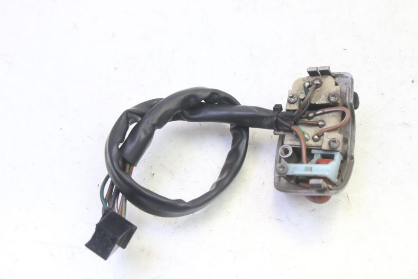 photo de PRZEŁĄCZNIK LEWY QUADRO 4 4D 350 (2015 - 2018) - Widok ogólny