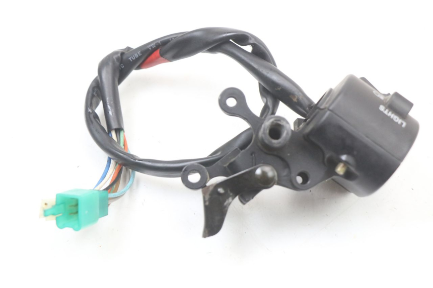 photo de PRZEŁĄCZNIK LEWY DAELIM A-FOUR 2T 50 (2005 - 2012) - Zbliżenie techniczne