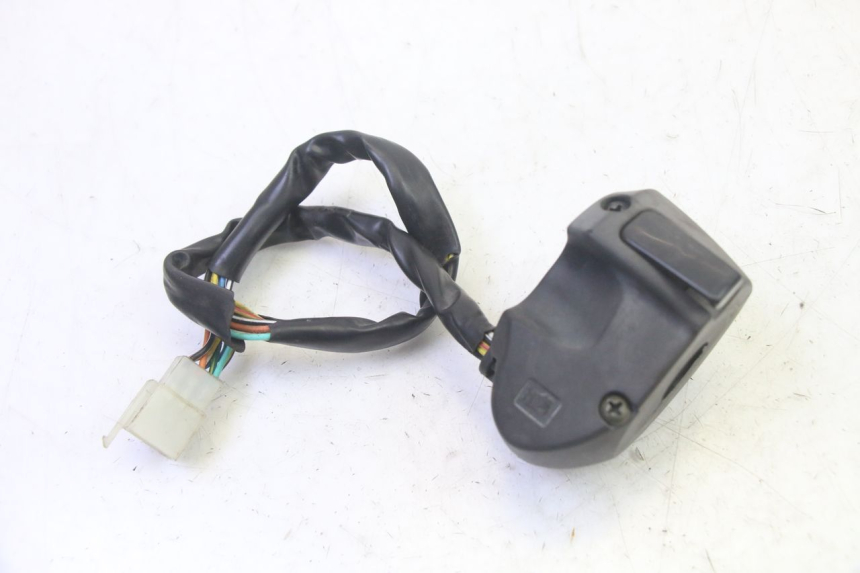 photo de PRZEŁĄCZNIK LEWY ADIVA AD3 300 (2014 - 2020) - Inny kąt widzenia