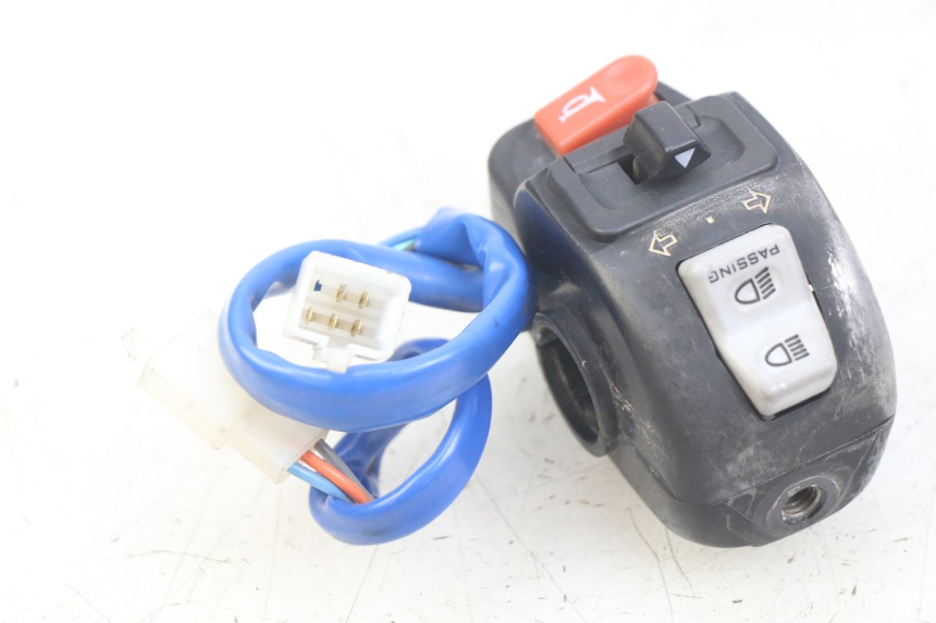 photo de PRZEŁĄCZNIK LEWY KYMCO AGILITY 16+ 4T 50 (2018 - 2023) - Szczegół części