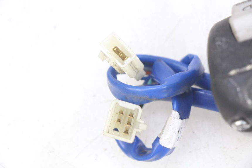 photo de PRZEŁĄCZNIK LEWY KYMCO AGILITY 16+ 4T 50 (2018 - 2023) - Szczegół części