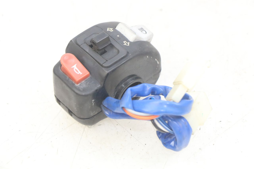 photo de PRZEŁĄCZNIK LEWY KYMCO AGILITY 16+ 4T 50 (2018 - 2023) - Inny kąt widzenia