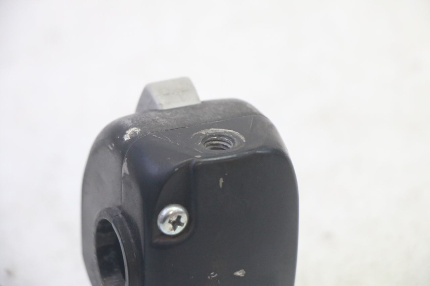 photo de PRZEŁĄCZNIK LEWY KYMCO AGILITY 16+ 4T 50 (2018 - 2023) - Widok ogólny