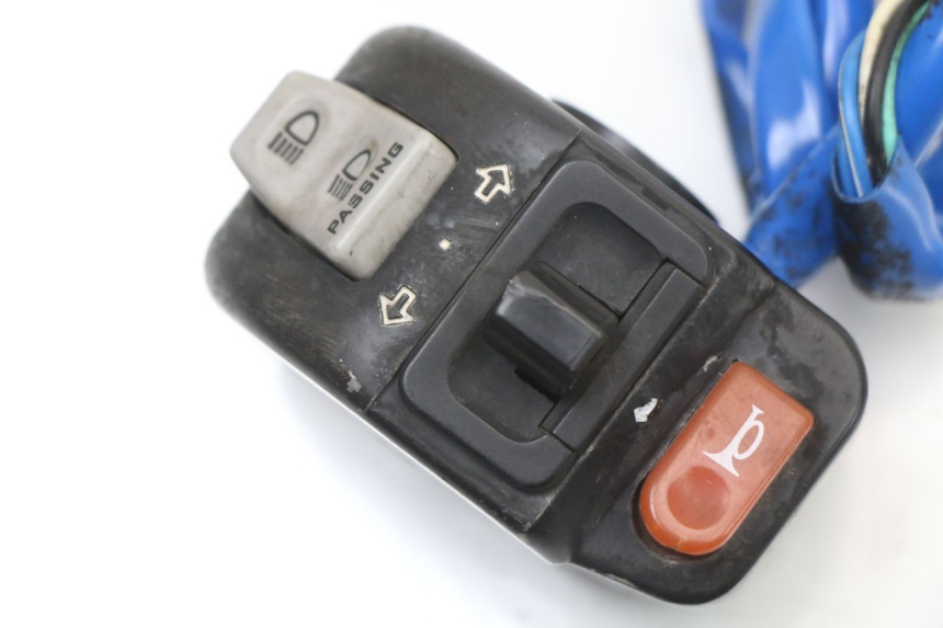 photo de PRZEŁĄCZNIK LEWY KYMCO AGILITY 4T 50 (2005 - 2018) - Szczegół części