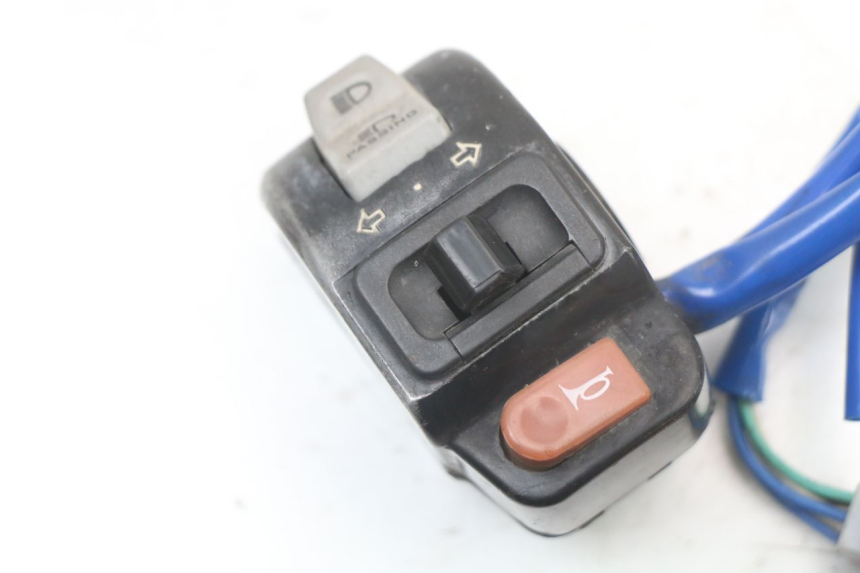 photo de PRZEŁĄCZNIK LEWY KYMCO AGILITY 4T 50 (2005 - 2018) - Szczegół części