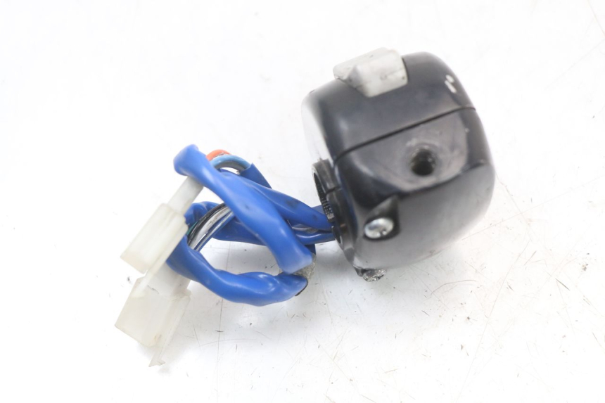 photo de PRZEŁĄCZNIK LEWY KYMCO AGILITY 4T 50 (2018 - 2022) - Inny kąt widzenia