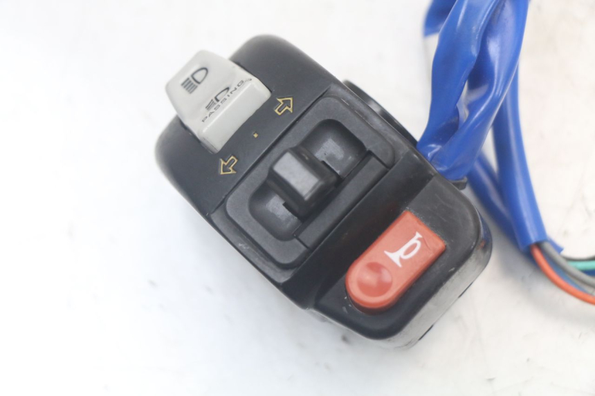 photo de PRZEŁĄCZNIK LEWY KYMCO AGILITY 4T 50 (2018 - 2022) - Szczegół części