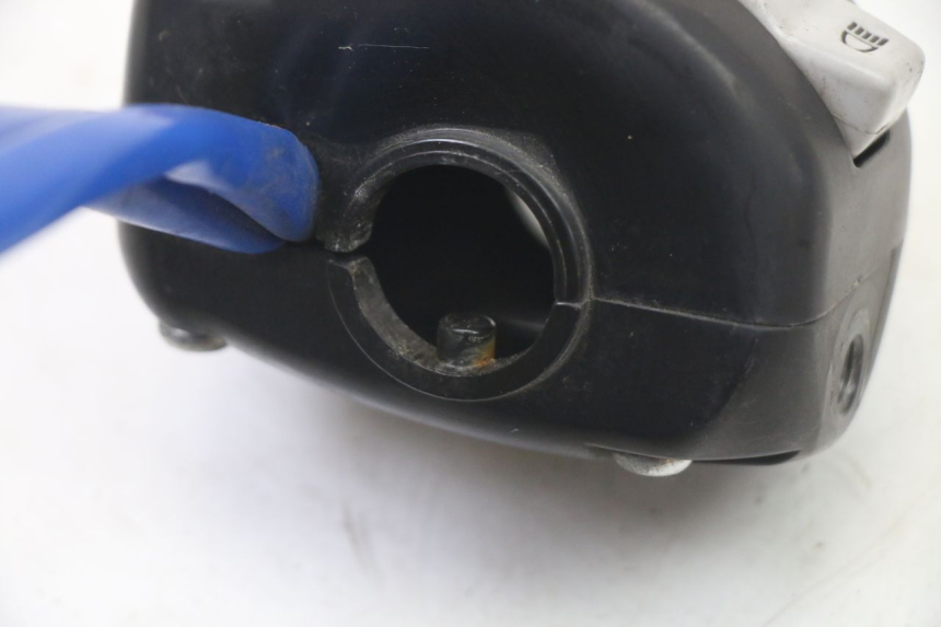 photo de PRZEŁĄCZNIK LEWY KYMCO AGILITY 4T 50 (2018 - 2022) - Punkty mocowania