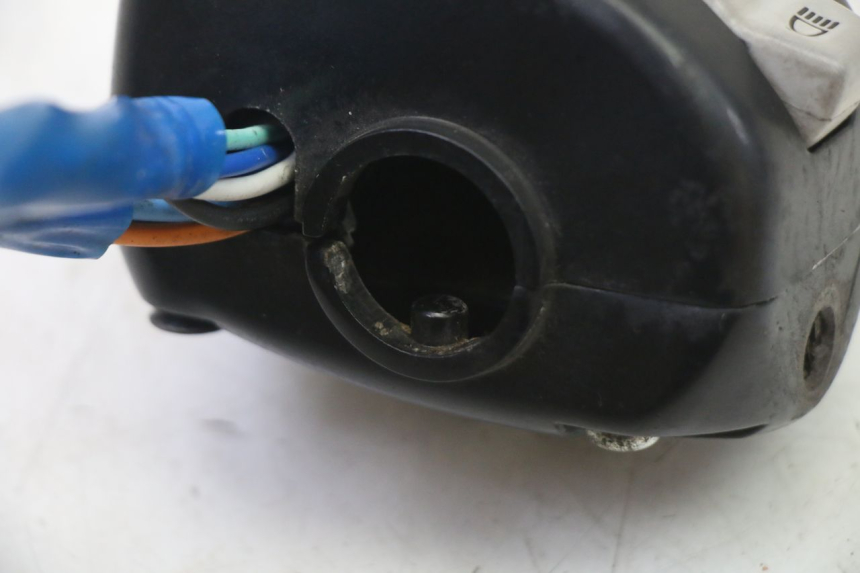 photo de PRZEŁĄCZNIK LEWY KYMCO AGILITY 4T 50 (2005 - 2018) - Punkty mocowania