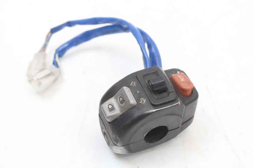 photo de PRZEŁĄCZNIK LEWY KYMCO AGILITY CARRY 50 (2011 - 2020) - Zoom stanu zużycia