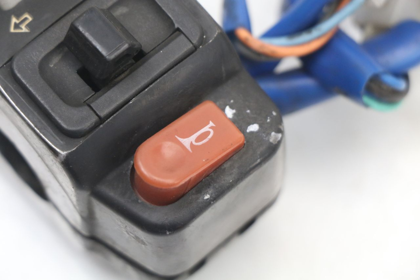 photo de PRZEŁĄCZNIK LEWY KYMCO AGILITY CARRY 50 (2011 - 2020) - Stan powierzchni