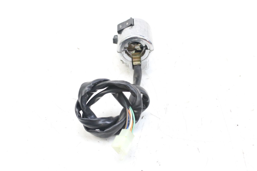 photo de PRZEŁĄCZNIK LEWY WILDLANDER BISCUIT 125 (2004 - 2010) - Zoom stanu zużycia