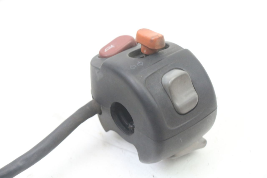 photo de PRZEŁĄCZNIK LEWY BMW C1 125 (2000 - 2003) - Inny kąt widzenia