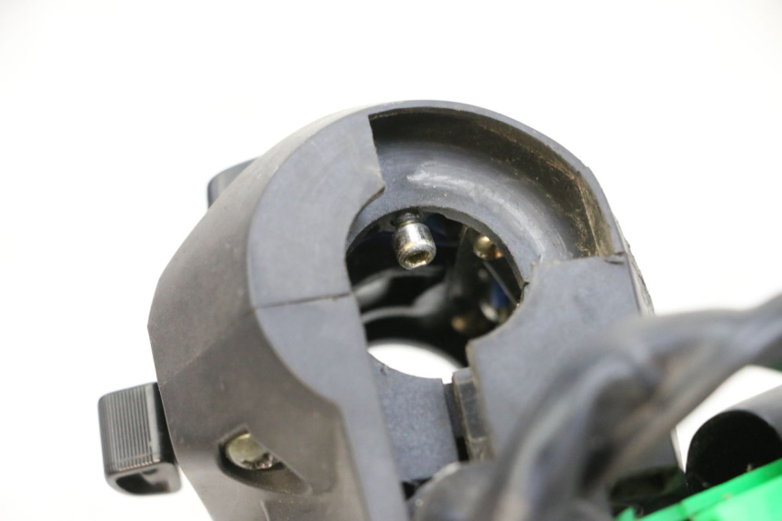 photo de PRZEŁĄCZNIK LEWY MAG POWER BOMBERS 4T 50 (2016 - 2026) - Inny kąt widzenia