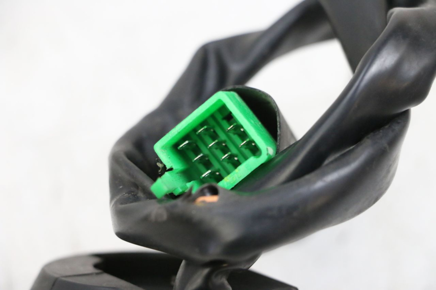 photo de PRZEŁĄCZNIK LEWY MAG POWER BOMBERS 4T 50 (2016 - 2026) - Stan powierzchni