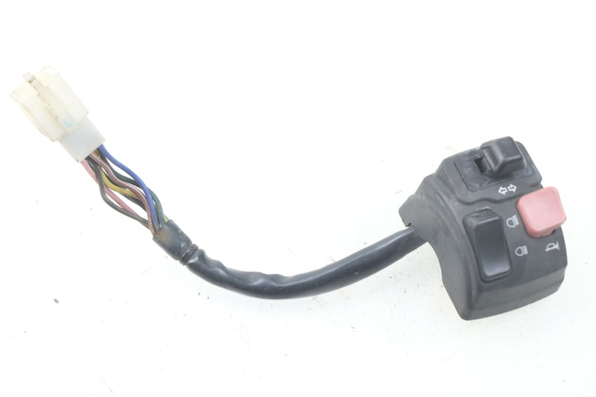 photo de PRZEŁĄCZNIK LEWY MBK BOOSTER SPIRIT 50 (2004 - 2017) - Zoom stanu zużycia