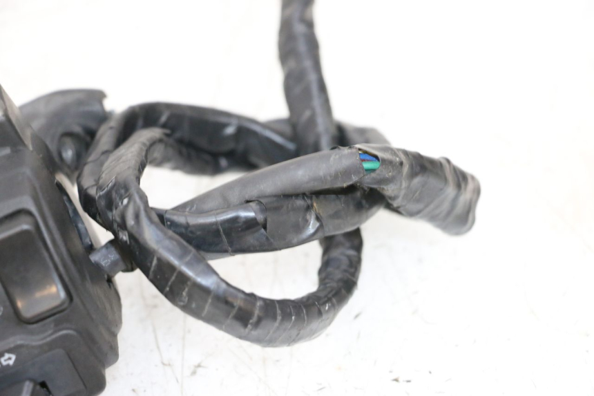 photo de PRZEŁĄCZNIK LEWY MBK BOOSTER SPIRIT NAKED 50 (2004 - 2017) - Widok produktu