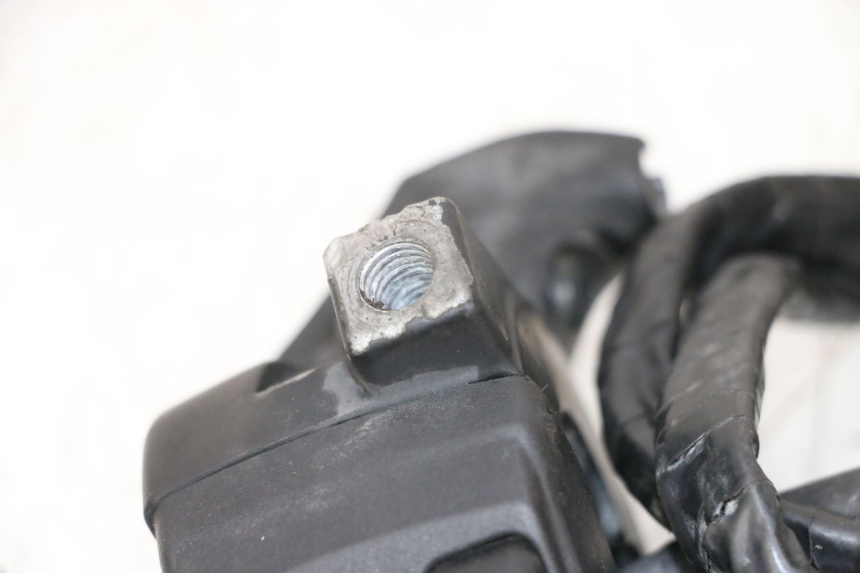 photo de PRZEŁĄCZNIK LEWY MBK BOOSTER SPIRIT NAKED 50 (2004 - 2017) - Oznaczenia i referencje