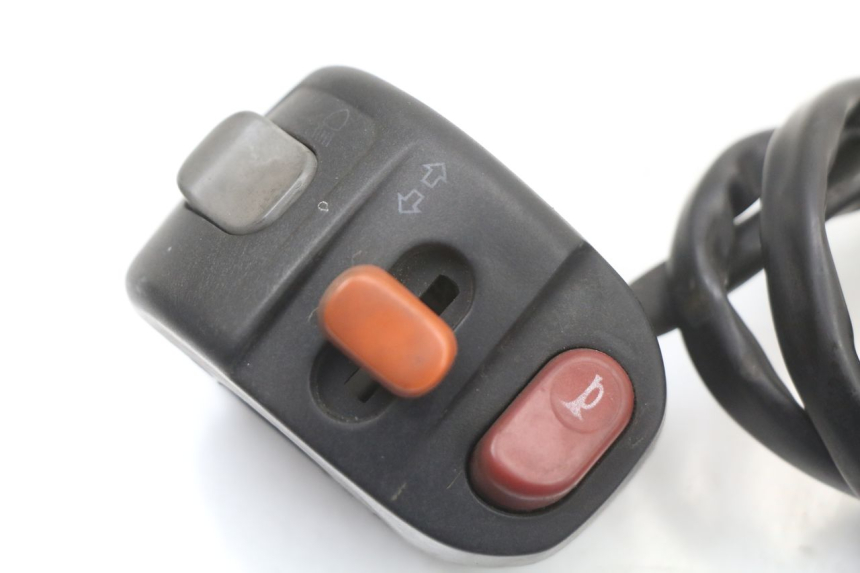 photo de PRZEŁĄCZNIK LEWY BMW C1 125 (2000 - 2003) - Szczegół części