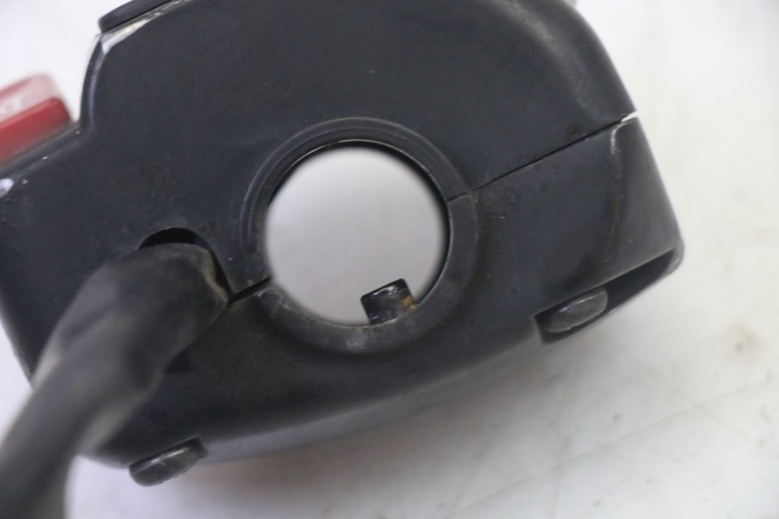 photo de PRZEŁĄCZNIK LEWY SYM CROX 4T 50 (2016 - 2023) - Punkty mocowania