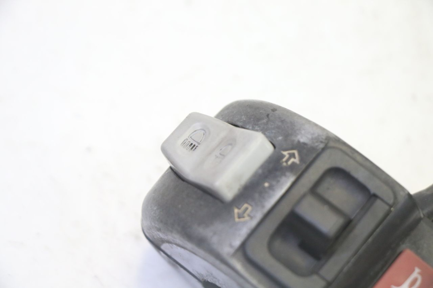 photo de PRZEŁĄCZNIK LEWY SYM CROX 4T 50 (2016 - 2023) - Zoom stanu zużycia