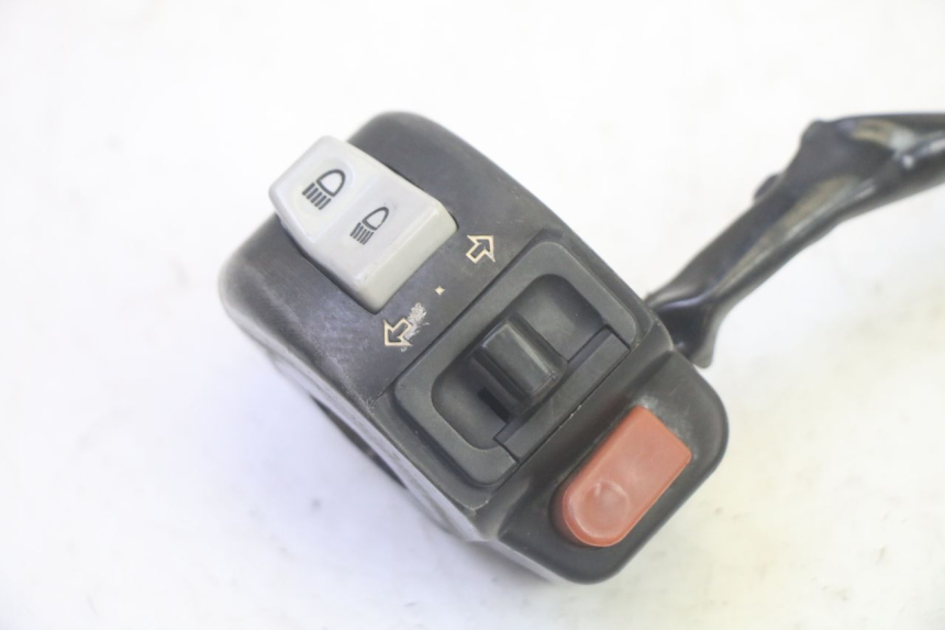 photo de PRZEŁĄCZNIK LEWY SYM CROX 4T 50 (2016 - 2023) - Szczegół części