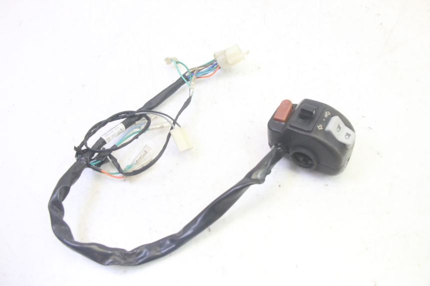 photo de PRZEŁĄCZNIK LEWY SYM CROX 4T 50 (2016 - 2023) - Zoom stanu zużycia